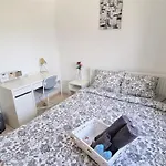 Coastal Getaway: 2 For Up To 14 Guests! Light-flooded And Spacious