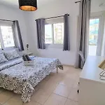 Appartement Coastal Getaway: 2 For Up To 14 Guests! Light-flooded And Spacious