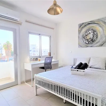 Apartment Coastal Getaway: 2 For Up To 14 Guests! Light-flooded And Spacious *