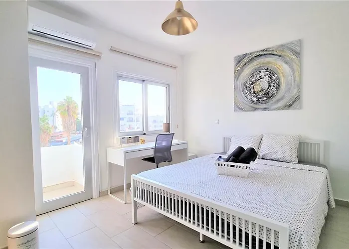 Διαμέρισμα Coastal Getaway: 2 For Up To 14 Guests! Light-flooded And Spacious *