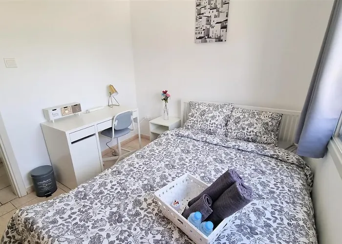 Coastal Getaway: 2 For Up To 14 Guests! Light-flooded And Spacious